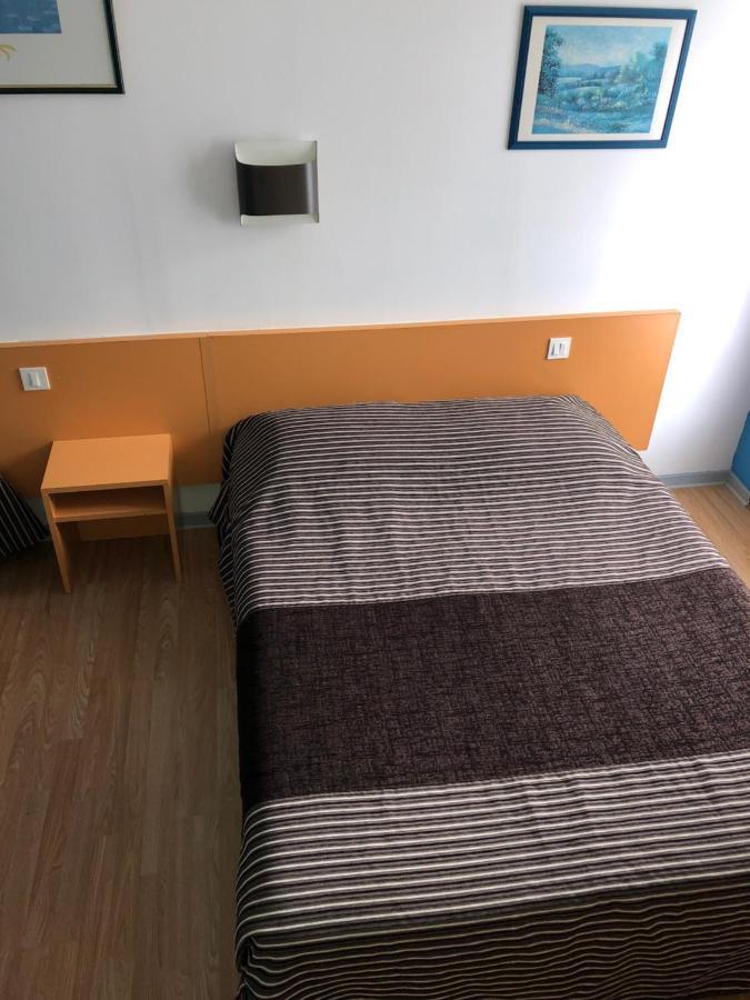 Hotel Au Petit Languedoc Λούρδη Εξωτερικό φωτογραφία