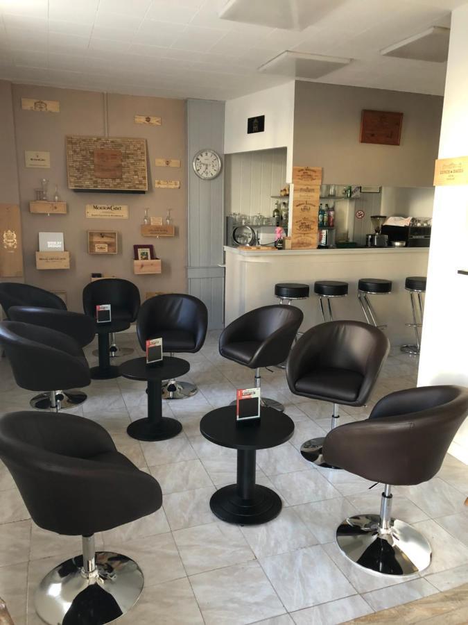 Hotel Au Petit Languedoc Λούρδη Εξωτερικό φωτογραφία